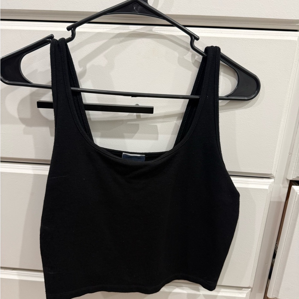 Day trip Black Women's Crop Tank Top